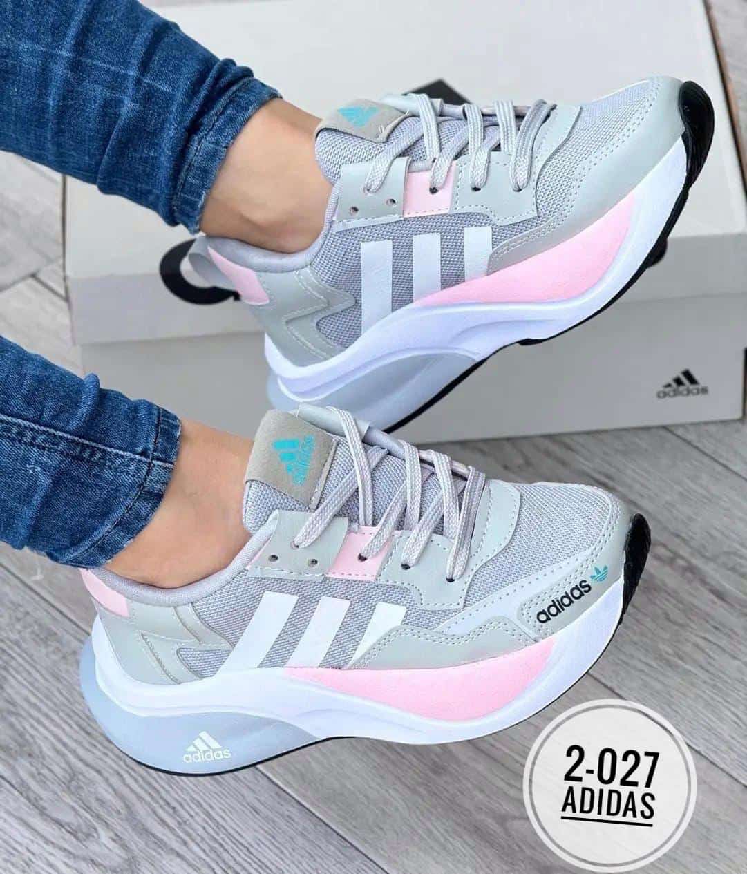Tenis Adidas
